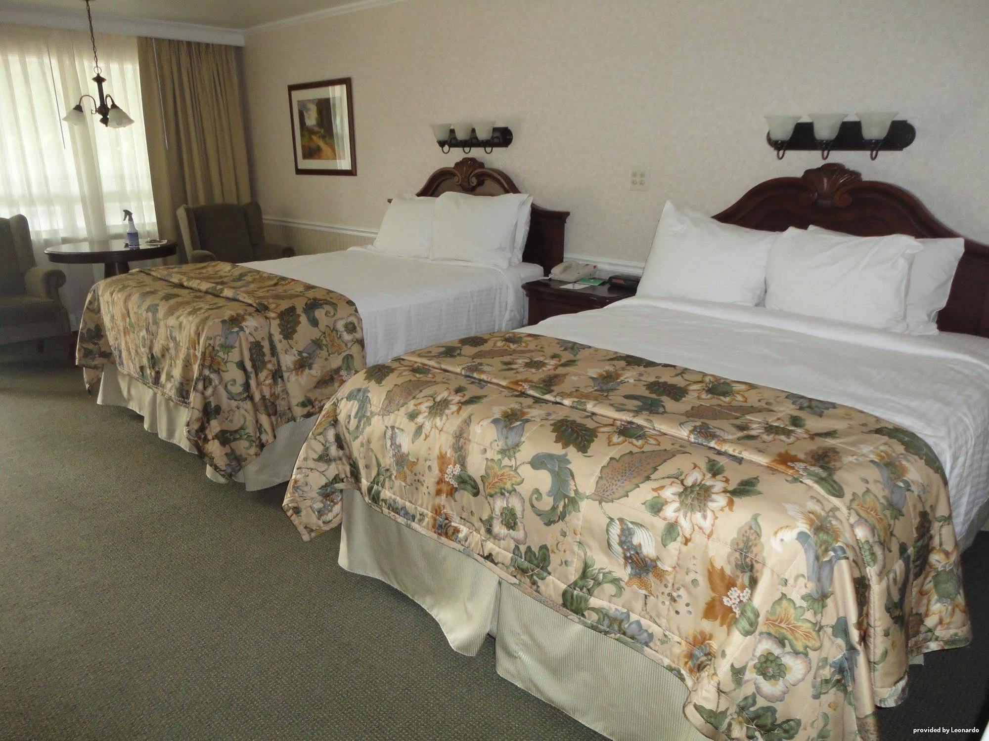 Baugh Motel, Surestay Collection By Best Western Logan Exterior photo
