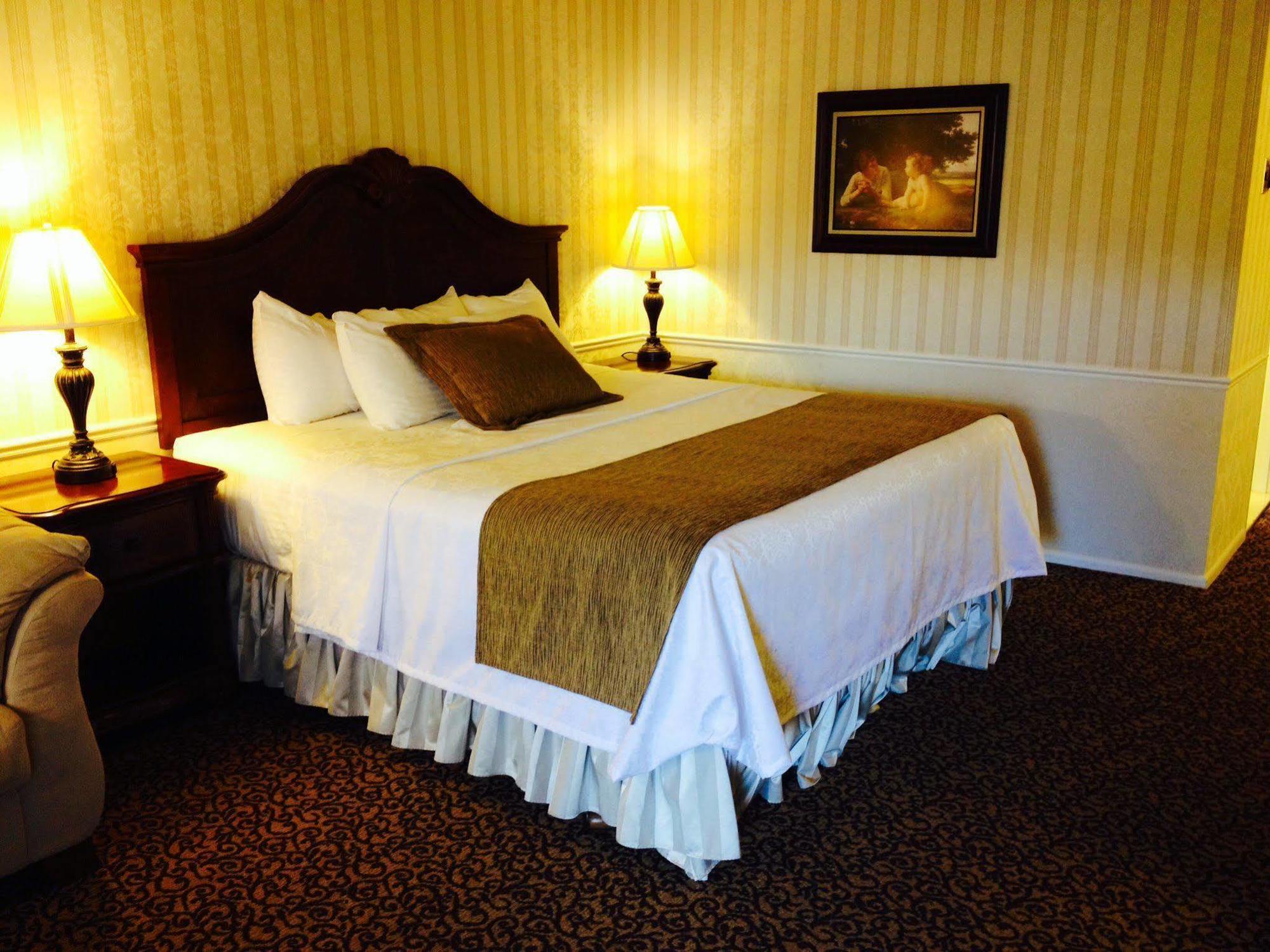 Baugh Motel, Surestay Collection By Best Western Logan Exterior photo